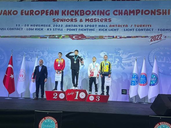 Millimiz kikboks üzrə Avropa çempionatını 17 medalla tamamladı – FOTO
