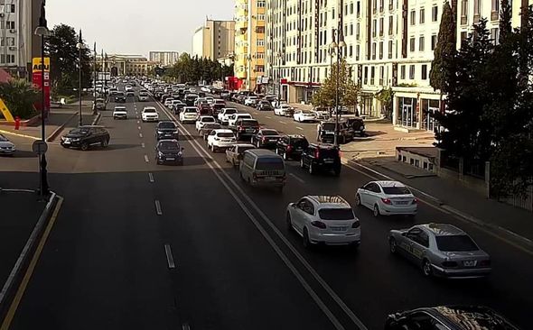 Bakıda qəza tıxac yaratdı - FOTO