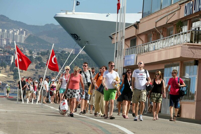 Bu il Türkiyəyə gələn xarici turistlərin 40%-ni Rusiya vətəndaşları təşkil edib