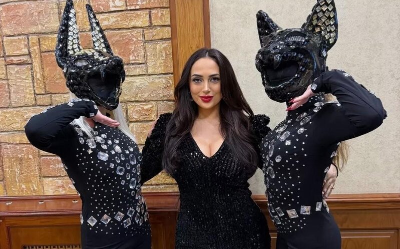 Rumıniyalı müğənni Seeya Bakıda 'Papito'nu oxudu