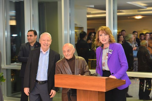 "Xalq Bank" Tağı Tağıyevin bədii albomunu təqdim etdi - FOTO
