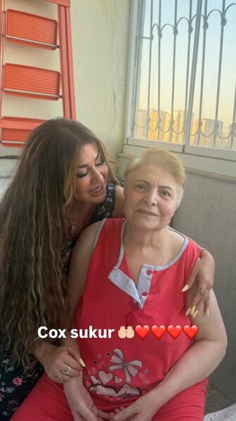 Fatimə həftələrdir reanimasiyada olan anasını paylaşdı