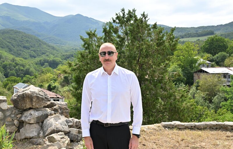 İlham Əliyev Xocalının işğaldan azad edilmiş Çanaqçı və Sığnaq kəndlərində olub - FOTOLAR