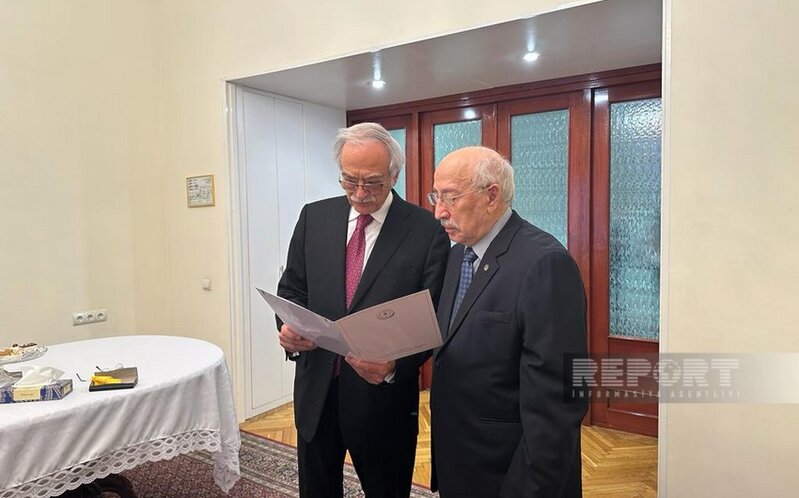 İlham Əliyevin təbrik məktubu Arif Ağakişiyevə təqdim edilib