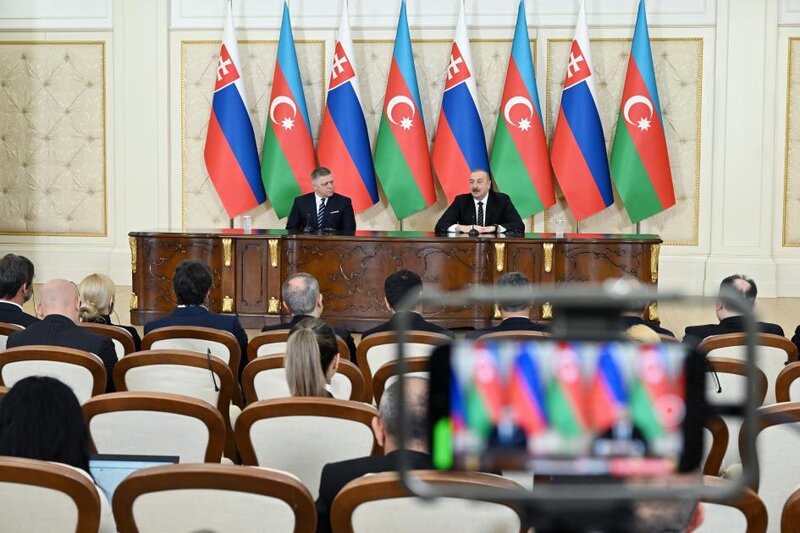 Slovakiya və Azərbaycan bu gün suverenlik və ləyaqət əsasında qurulmuş siyasətlə idarə olunurlar