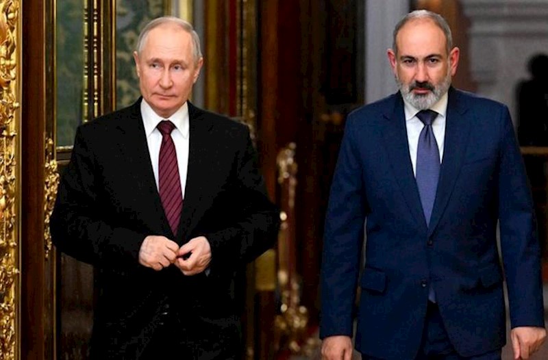 Putin Paşinyanla danışdı