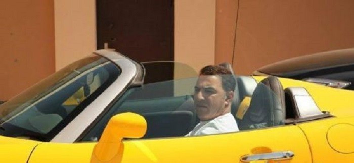 Ədalət Şükürovun dəbdəbəli həyat tərzi, avtomobil kolleksiyası, bahalı nömrələri - FOTO