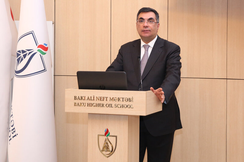 AccessBank rəhbərliyi Bakı Ali Neft Məktəbinin tələbələri ilə birlikdə qeyd etdi - FOTOLAR