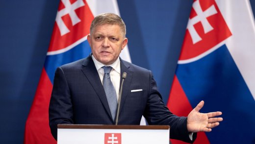 Slovakiyanın müxalifəti Fico hökumətinə etimadsızlıq votumu təklif etdi