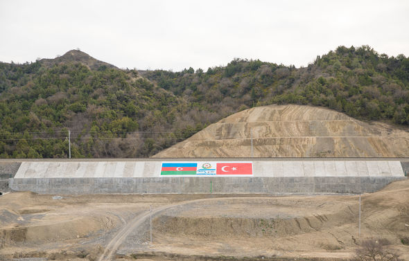 Böyük Qafqaz dağlarına rahat səyahət: Bakı-Qəbələ dəmir yolundan REPORTAJ + FOTO