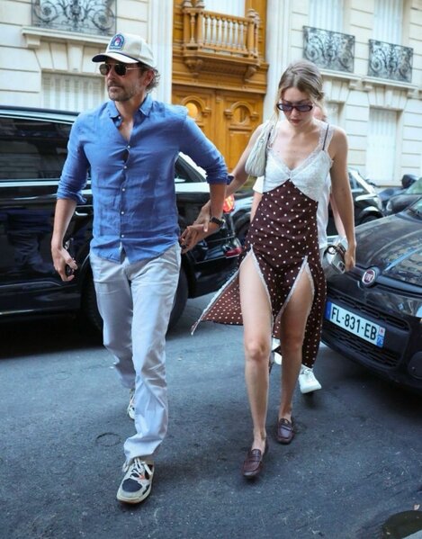 Cici Hadidlə Bredli Kuper Parisdə - Fotolar