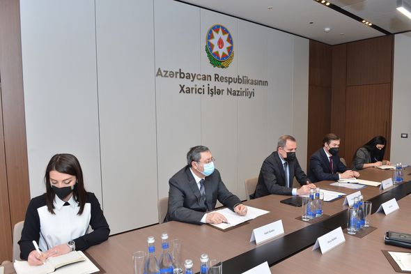 Ceyhun Bayramov TBMM-in Xarici əlaqələr komissiyasının sədrini qəbul edib - FOTO