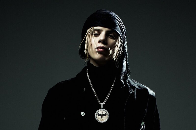 Məşhur rusiyalı repçi mahnısına görə cərimələndi