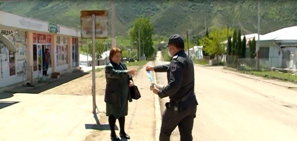Ağcakənd sakinlərinə tibbi maska paylandı - FOTO