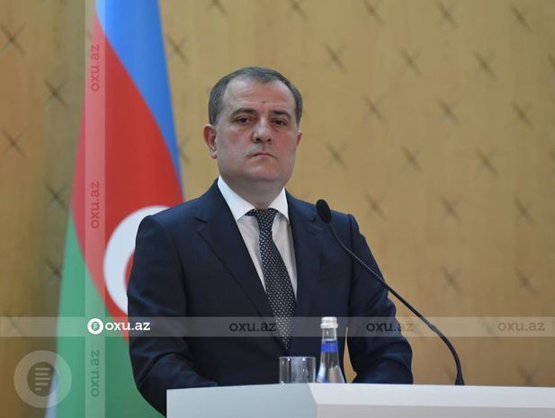 Ceyhun Bayramov baş katiblə mətbuat konfransında Ermənistanın təxribatlarından danışdı
