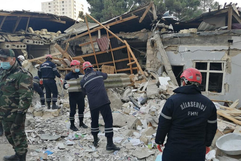 Xırdalanda dağıntılar altından çıxarılmış şəxslərdən 5 nəfəri evə buraxıldı
