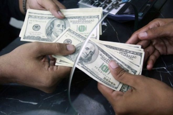 Banklar 2006-cı il və ondan öncə tədavülə buraxılmış dolları niyə qəbul etmirlər?