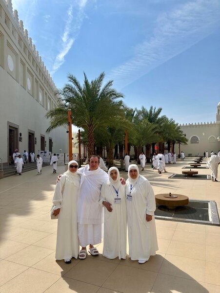 Xalq artisti ailəsi ilə Ümrədə - FOTOLAR