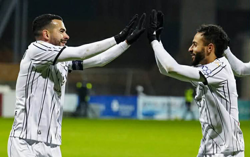 Emin Mahmudov Qurban Qurbanova çatdı