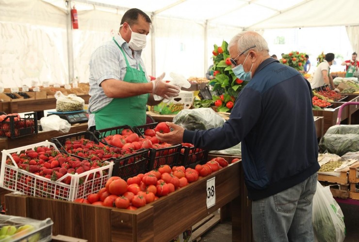 Yeni il qabağı paytaxt bazarlarında QİYMƏT