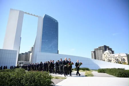Azərbaycan XİN-in rəhbər heyəti Zəfər parkını ziyarət edib