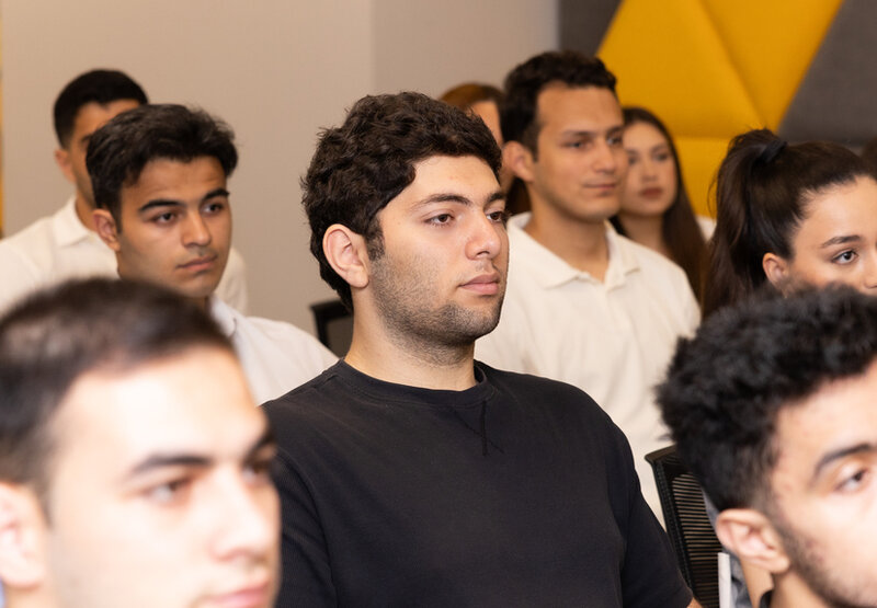 Yelo Bank-ın