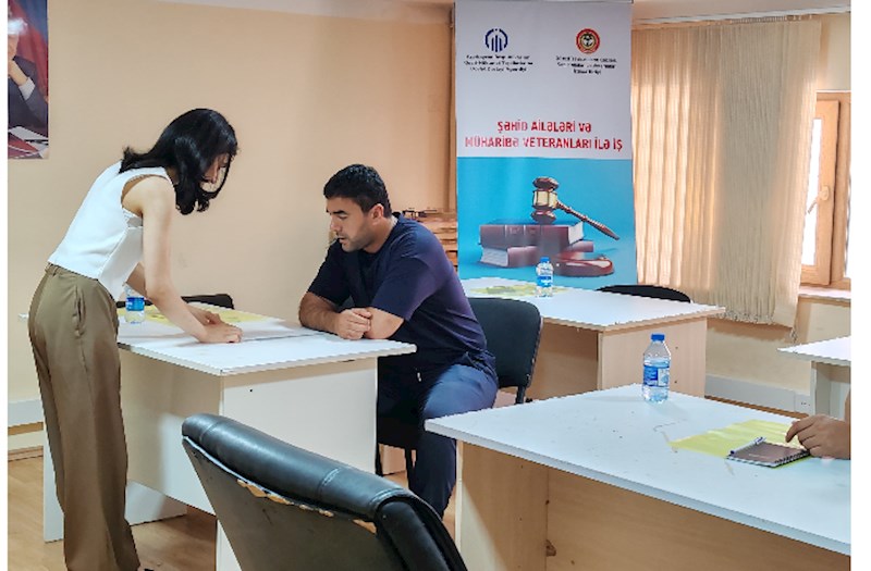Şəhid ailələri və müharibə veteranları ilə iş adlı layihə davam edir — FOTOLAR