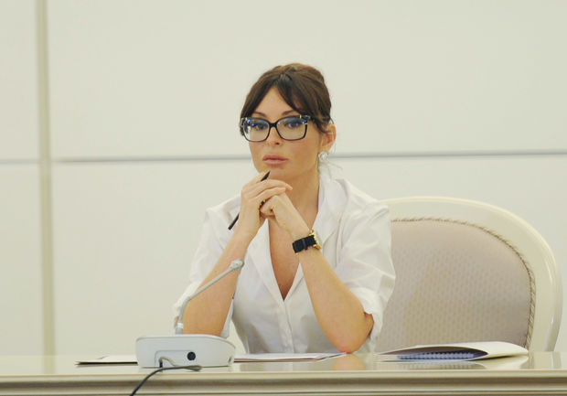 Mehriban Əliyeva Münhen Təhlükəsizlik Konfransından yazdı - FOTO