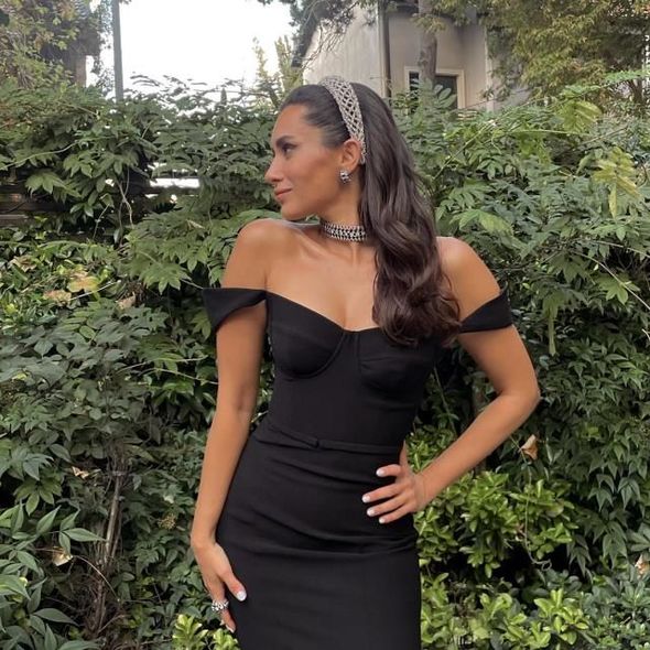 Demet Özdemir və Oğuzhan Koçun toyunda məşhurlar göz qamaşdırdılar - FOTO