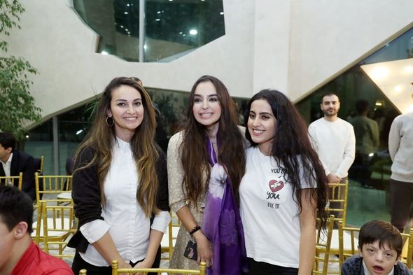 Leyla Əliyeva daun sindromlu uşaqlar üçün təşkil olunan şənlikdə iştirak edib - FOTO