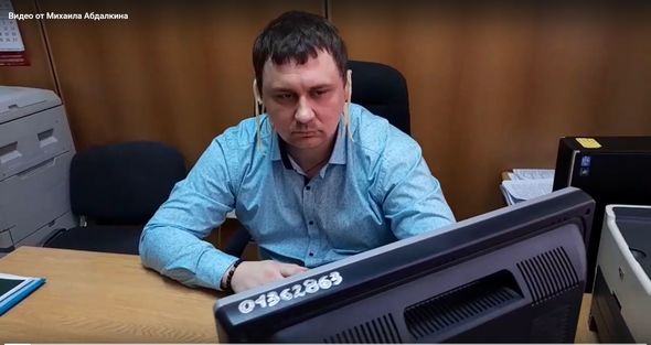 El məsəlini əyani göstərən rusiyalı deputata ağlasığmaz cəza - FOTO