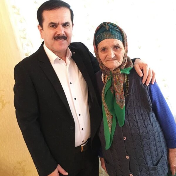 Azərbaycanlı müğənninin anası vəfat etdi - FOTO