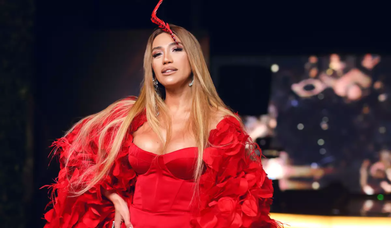 Röya Qarabağda xalq konserti verəcək