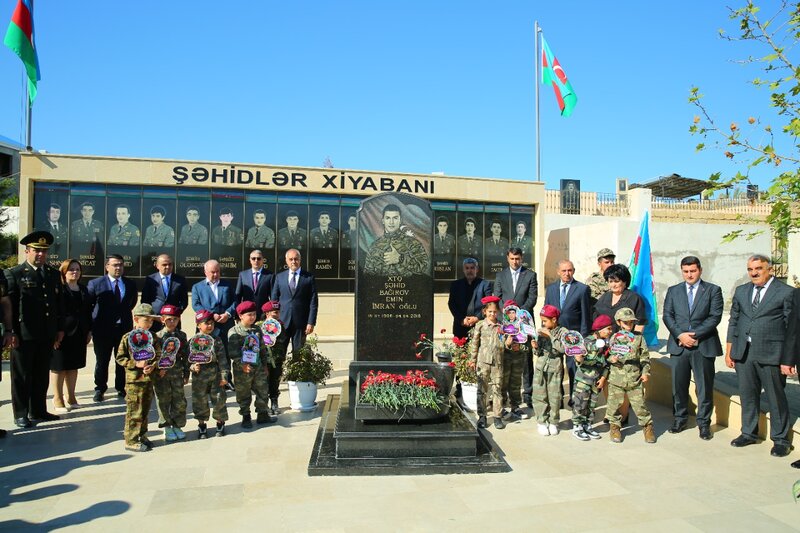Anım Günü Binəqədi rayonunda Şəhidlər Xiyabanı ziyarət edildi - FOTOLAR