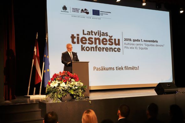 Azərbaycanlı hakim Latviya məhkəmə sistemində islahatlar aparır - FOTO
