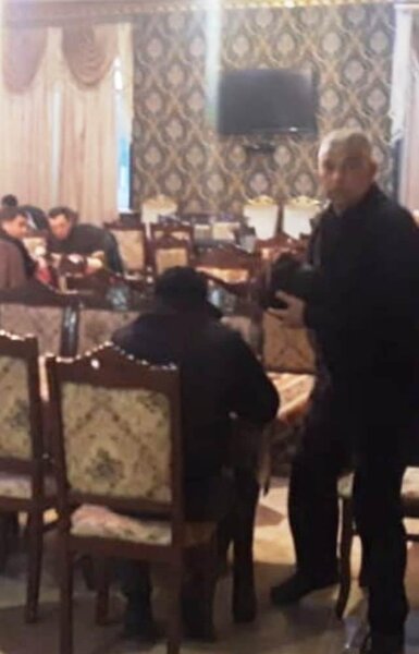 Şabranda karantini pozan kafe sahibi və müştəriləri cərimələndi