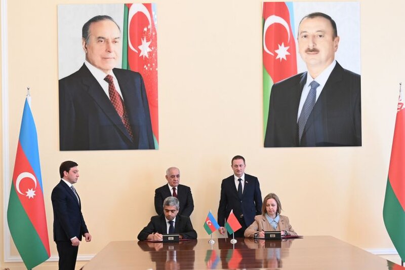 Azərbaycan və Belarus baş nazirləri arasında geniştərkibli görüş keçirildi
