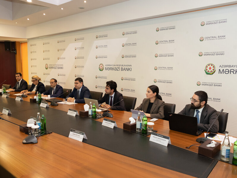 Mərkəzi Bank və Qiymətləndiricilər Palatasinin rəhbərliyi arasında görüş olub - FOTOLAR