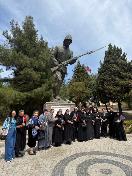 Şəhid ailələri Çanaqqala şəhərini ziyarət ediblər - FOTOLAR