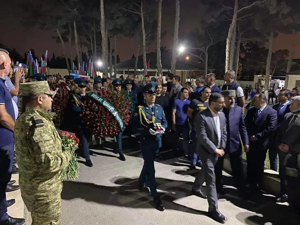 Şəhid kapitan Fərid Mehbalıyev İkinci Şəhidlər Xiyabanında dəfn olundu - FOTO