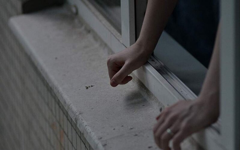 Bakıda 8 yaşlı qız 7-ci mərtəbədən yıxılaraq öldü