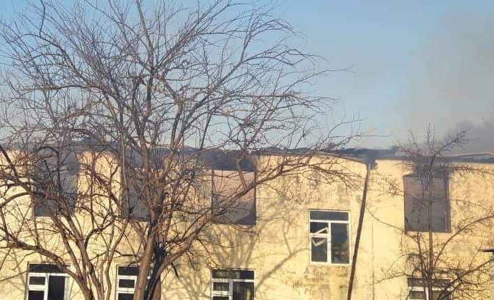 Qubada məktəb binası yandı - FOTO