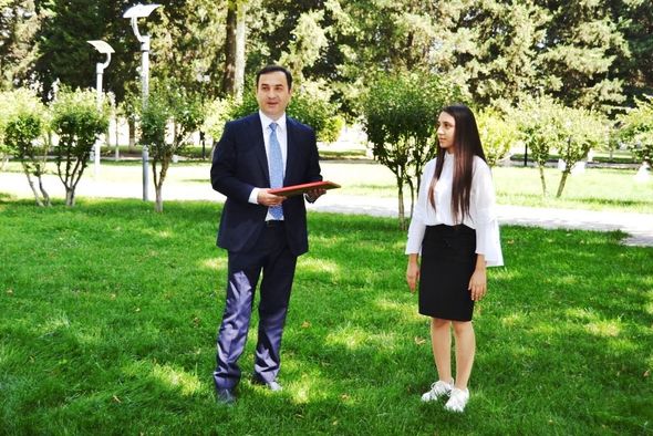 İsmayıllıda yüksək bal toplayan abituriyentlərlə görüş keçirildi - FOTO