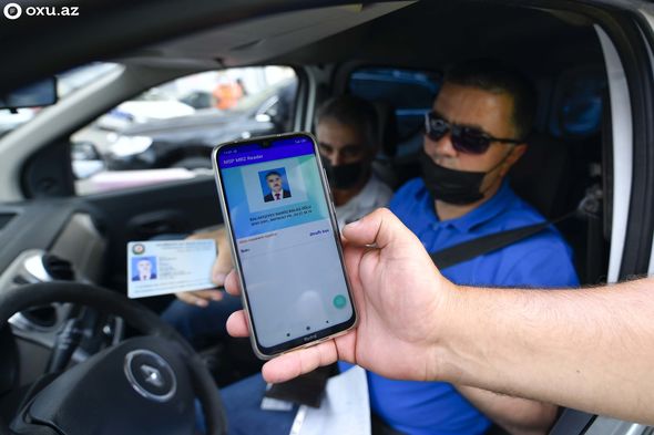 Bakı sərt karantində: İcazə, polis postları, şəhərin sükutu... - FOTOREPORTAJ