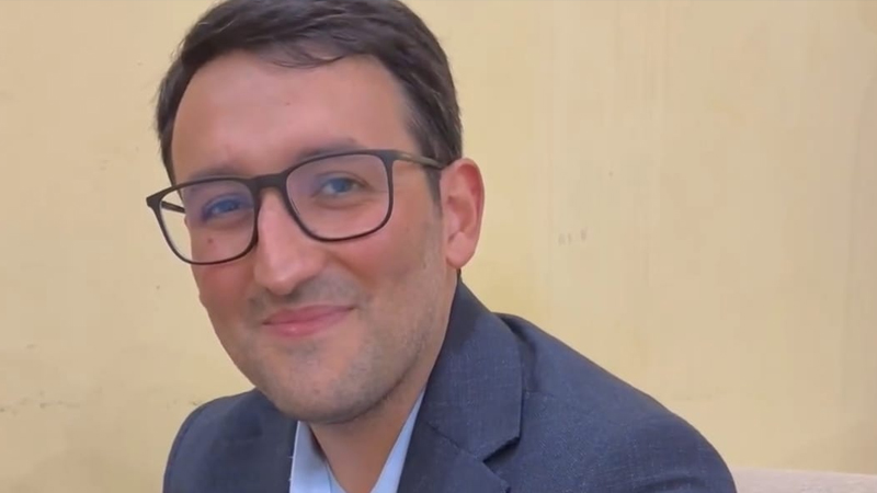 20 min avroluq işini atıb, Azərbaycana gələn həkim: Müalicə üçün xarici ölkəyə getməyi məsləhət görmürəm