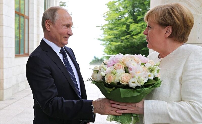 Putin bu cəhəti ilə məni heyran etdi - Merkel