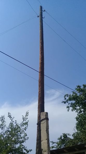 Oxu.Az işıqlandırdı, Qusarda keçən əsrdən qalmış elektrik dirəkləri dəyişdirildi - FOTO