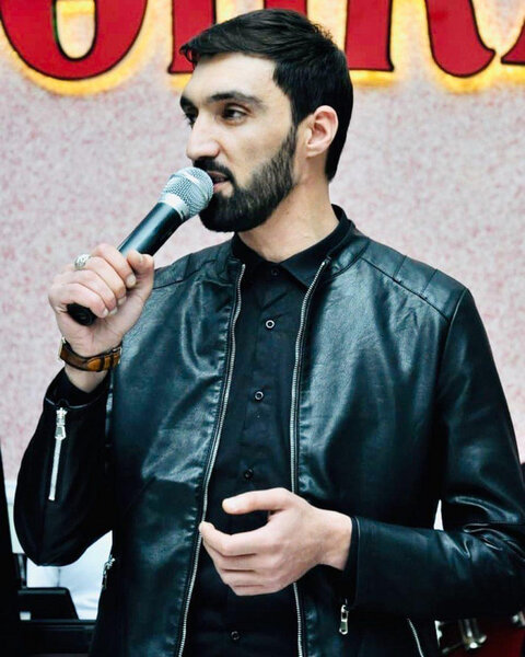 Tanınmış meyxanaçıya AĞIR İTKİ - FOTO