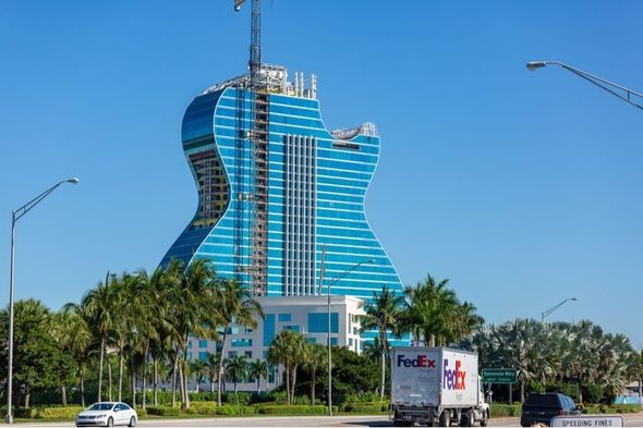Floridada gitara formasında unikal otel açıldı - FOTO