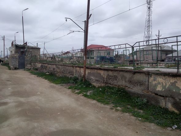 Dəmir yolundan məhəccər oğurlayan keçmiş məhkum tutuldu - FOTO